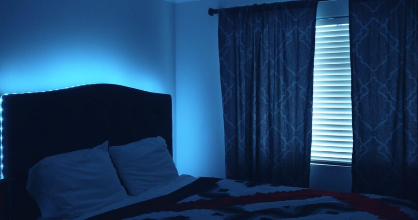 Scaccia l’Insonnia con la Magia del Suono: Frequenze Binaurali e Isochroniche per un Sonno Profondo e Rigenerante